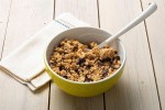 Bowl with muesli chocolate and Hazelnut (Getty Images/Francesco Carta fotografo)